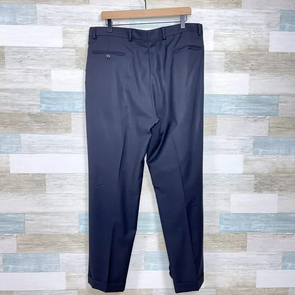 Jos A Bank Wool 2 Piece Suit Black Two Button Mens 43L Jacket 37L Pleated Pants